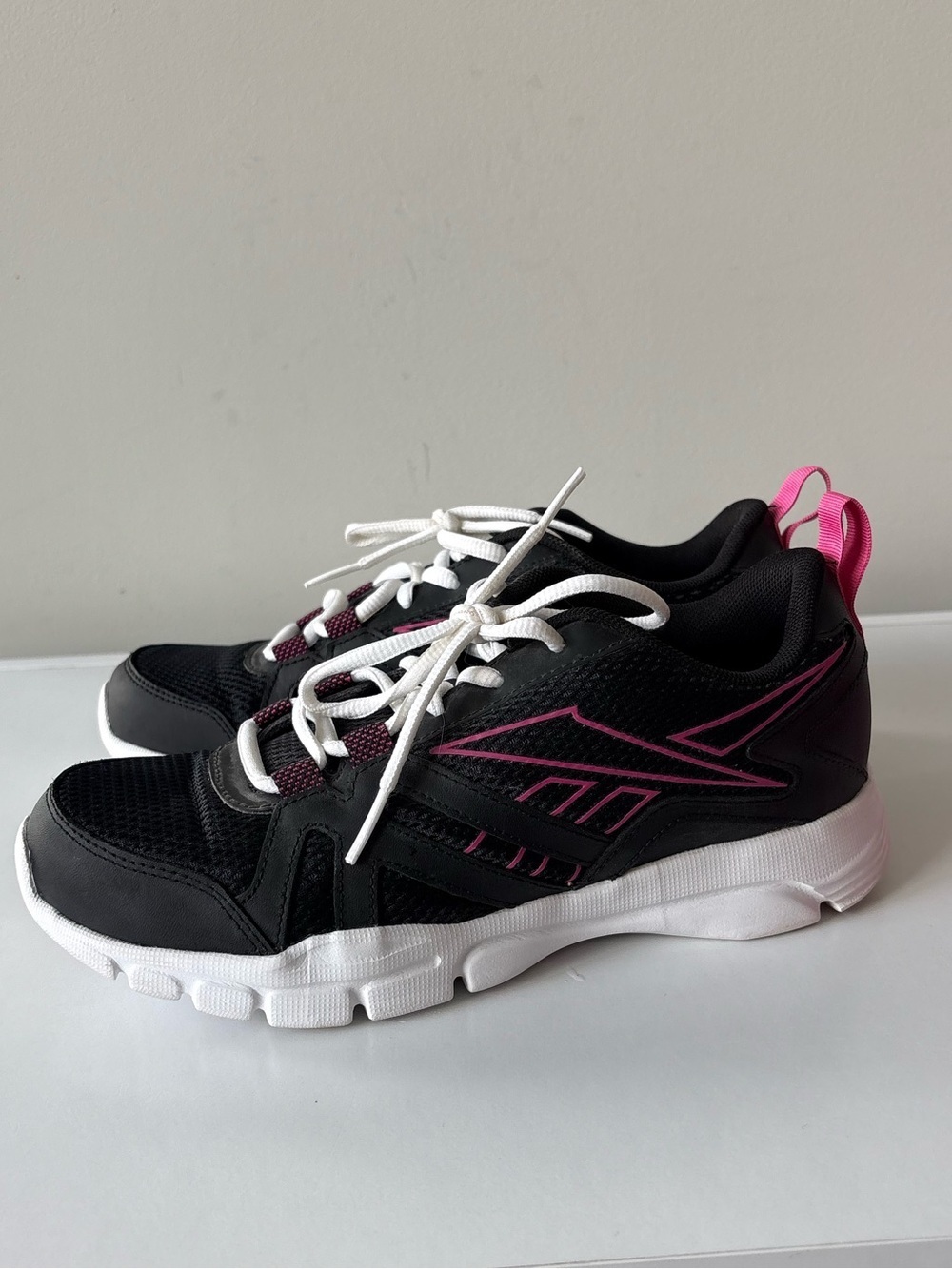 Reebok Sneakers Black Pink Size 6.5 Woman's